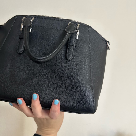 Black Michael Kors Handbag - Picture 2 of 4